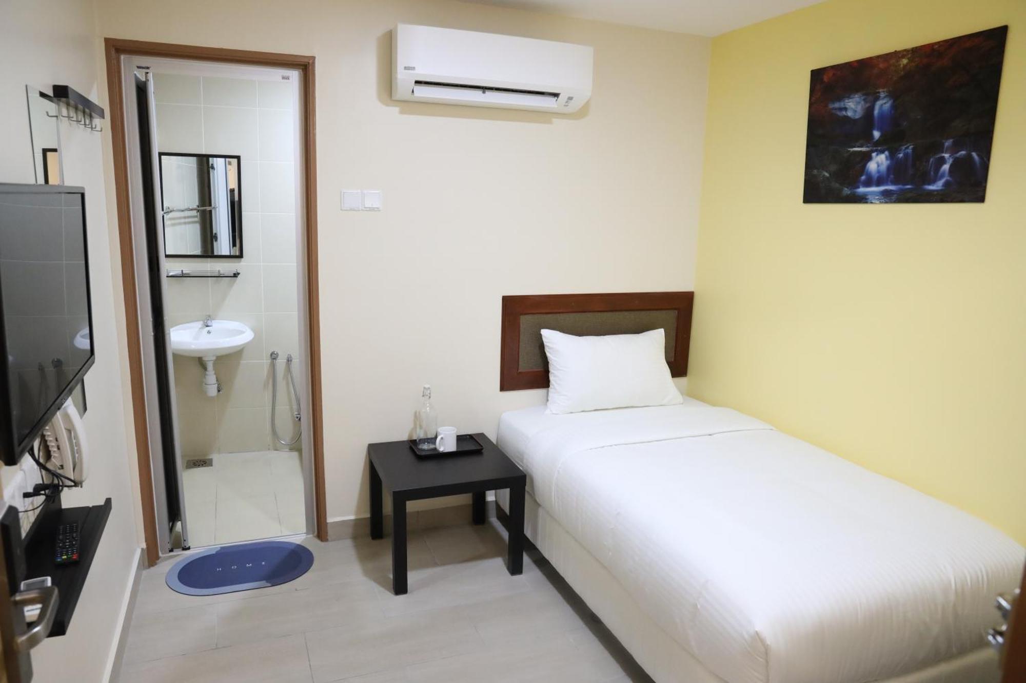 Hotel Capital O 90897 Island Georgetown