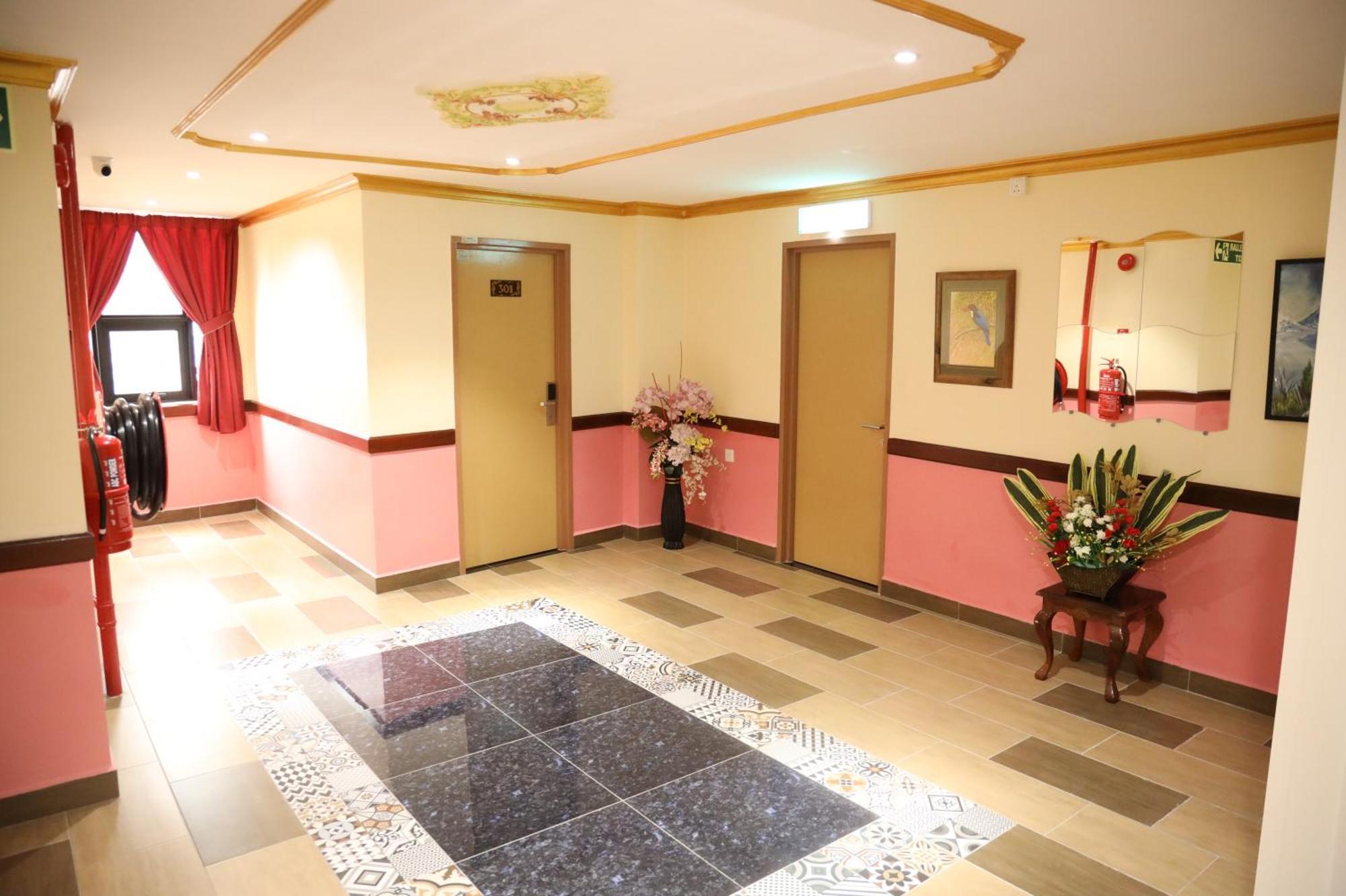 Capital O 90897 Island Hotel 3*